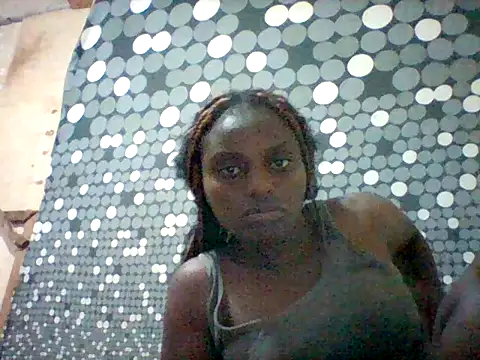 Snapshot of liligal chatting on June 18, 2026, 8:58 pm liligal online show from June 18, 2026, 8:58 pm