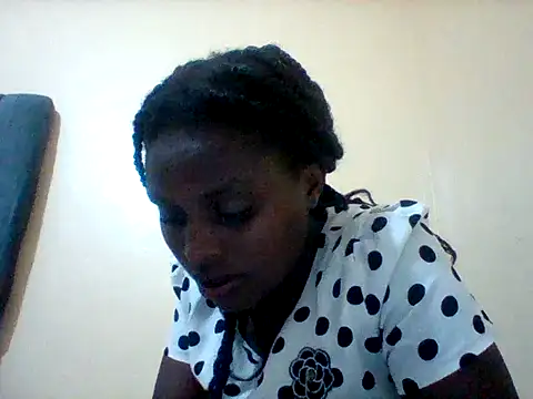 Snapshot of liligal chatting on May 26, 2026, 6:50 pm liligal online show from May 26, 2026, 6:50 pm