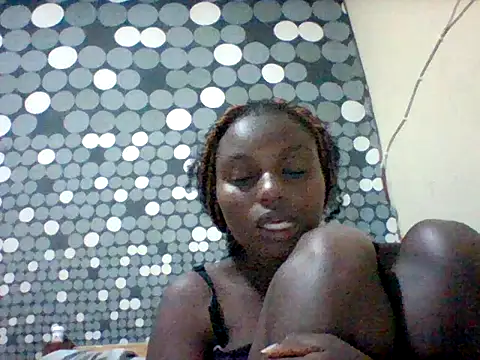 Snapshot of liligal chatting on June 17, 2026, 7:57 pm liligal online show from June 17, 2026, 7:57 pm