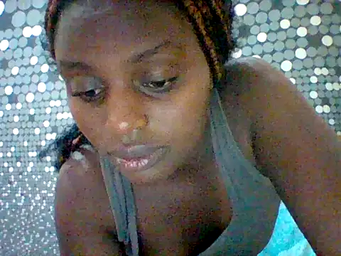 Snapshot of liligal chatting on June 18, 2026, 8:02 am liligal online show from June 18, 2026, 8:02 am