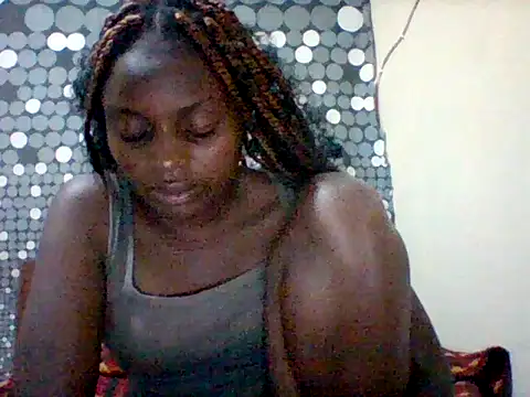Snapshot of liligal chatting on June 12, 2026, 7:33 pm liligal online show from June 12, 2026, 7:33 pm