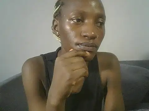 Snapshot of SleekCandy_petites chatting on June 3, 2026, 1:23 pm SleekCandy petites online show from June 3, 2026, 1:23 pm