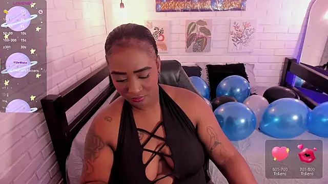 Snapshot of alison_daniels_ chatting on October 25, 2025, 2:17 pm alison daniels online show from October 25, 2025, 2:17 pm