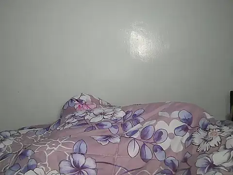 Snapshot of tee_maya chatting on June 4, 2026, 3:55 am tee maya online show from June 4, 2026, 3:55 am
