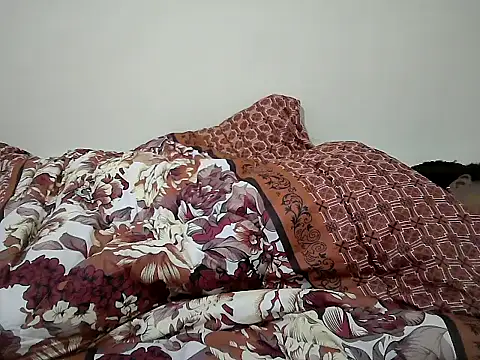 sexy nanah online show from June 18, 2026, 4:00 am
