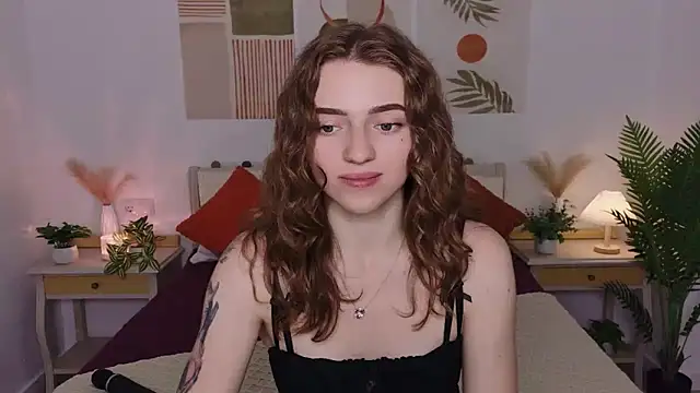 Snapshot of TayloryStar chatting on June 13, 2026, 12:03 pm TayloryStar online show from June 13, 2026, 12:03 pm