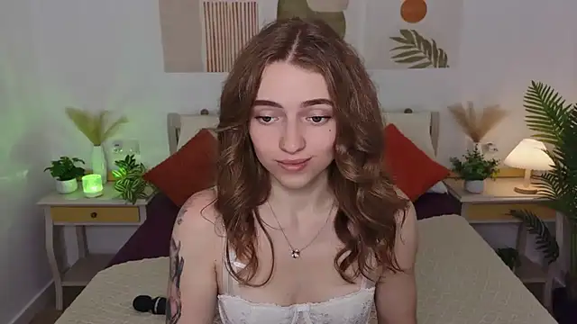 Snapshot of TayloryStar chatting on July 3, 2026, 12:00 pm TayloryStar online show from July 3, 2026, 12:00 pm