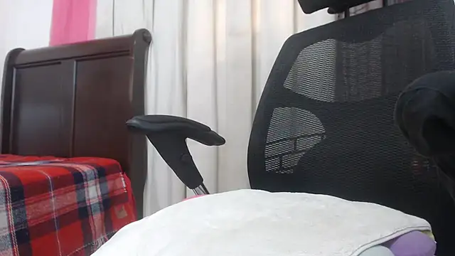 jenny milf69 online show from May 12, 2026, 1:28 pm