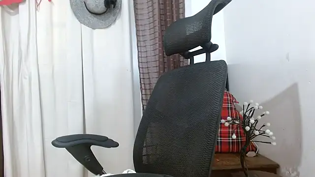 jenny milf69 online show from February 24, 2026, 2:29 pm