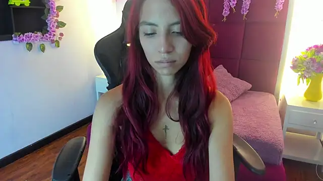 Snapshot of NinaaXXX_ chatting on June 27, 2026, 6:47 pm NinaaXXX online show from June 27, 2026, 6:47 pm