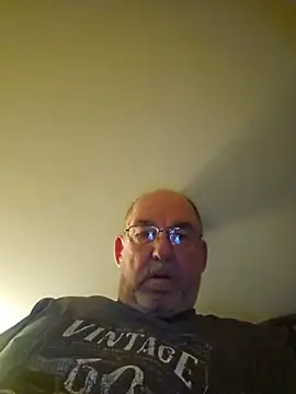 shyguytm online show from June 14, 2026, 9:54 am