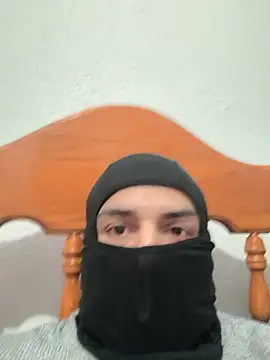 josh01arg online show from May 17, 2026, 4:34 am