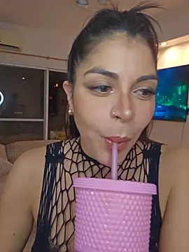 Yaaaaanee2 online show from May 29, 2026, 2:39 am