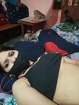 ZOYA-STRIP online show from July 1, 2026, 8:42 pm