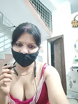 ZOYA-STRIP online show from June 12, 2026, 8:17 pm