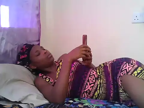 Snapshot of Cutebic chatting on June 13, 2026, 5:49 am Cutebic online show from June 13, 2026, 5:49 am