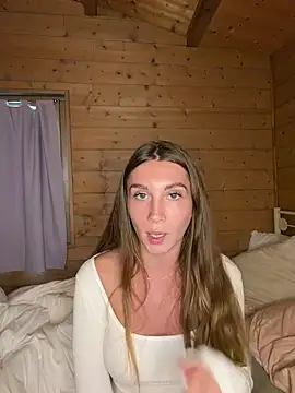 Snapshot of perrine_offf chatting on May 18, 2026, 2:00 pm perrine offf online show from May 18, 2026, 2:00 pm