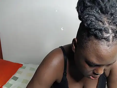 Snapshot of mollynavy chatting on June 21, 2026, 6:36 pm mollynavy online show from June 21, 2026, 6:36 pm
