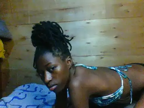 Snapshot of MyrahEbony chatting on May 20, 2026, 6:21 am MyrahEbony online show from May 20, 2026, 6:21 am