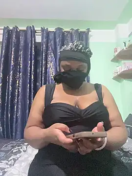 Snapshot of sexyDiva9 chatting on May 18, 2026, 8:35 pm sexyDiva9 online show from May 18, 2026, 8:35 pm