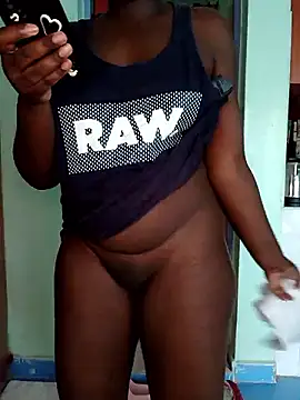 Snapshot of thickiana4 chatting on June 20, 2026, 12:43 pm thickiana4 online show from June 20, 2026, 12:43 pm