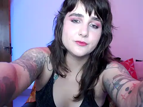 Snapshot of nyxie_bloom chatting on May 19, 2026, 7:32 pm nyxie bloom online show from May 19, 2026, 7:32 pm