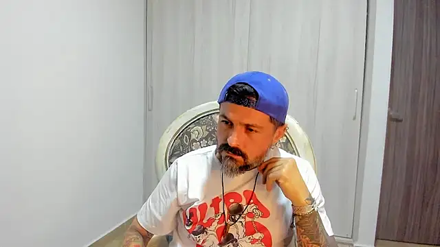 Miguel angeel  online show from June 7, 2026, 3:01 am
