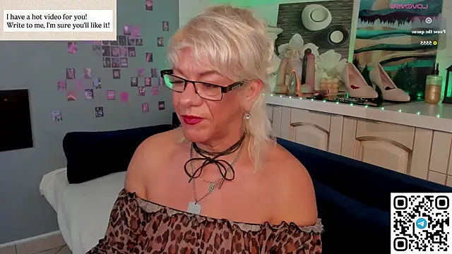 Snapshot of Anna_Coolidge chatting on June 28, 2026, 1:12 am Anna Coolidge online show from June 28, 2026, 1:12 am