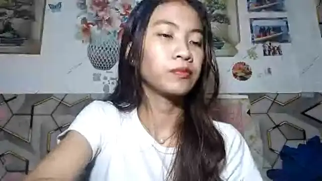 Snapshot of DeeannGunby chatting on July 11, 2026, 4:07 pm DeeannGunby online show from July 11, 2026, 4:07 pm
