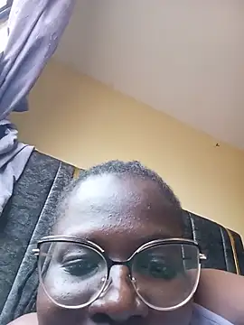 Snapshot of munyyypoo chatting on July 6, 2026, 3:03 pm munyyypoo online show from July 6, 2026, 3:03 pm