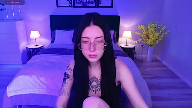 AlexisBliss online show from July 4, 2026, 4:52 am