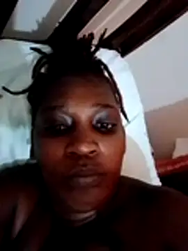 Queeny12 online show from July 8, 2026, 7:31 am