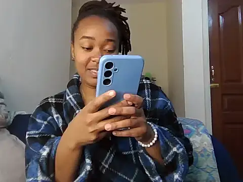 Snapshot of atara_seren chatting on June 8, 2026, 1:44 pm atara seren online show from June 8, 2026, 1:44 pm