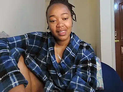 Snapshot of atara_seren chatting on June 5, 2026, 7:03 am atara seren online show from June 5, 2026, 7:03 am
