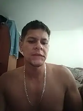 Snapshot of Czii95 chatting on May 20, 2026, 8:06 pm Czii95 online show from May 20, 2026, 8:06 pm