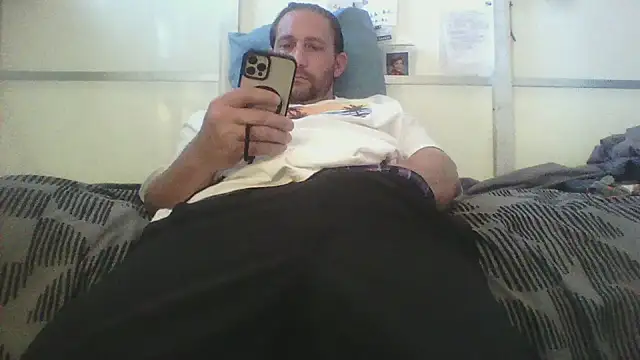 brazybooty92 online show from June 30, 2026, 9:37 pm