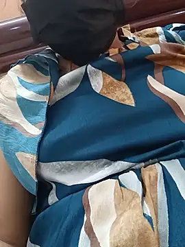 vincehoney16 online show from May 27, 2026, 4:53 am