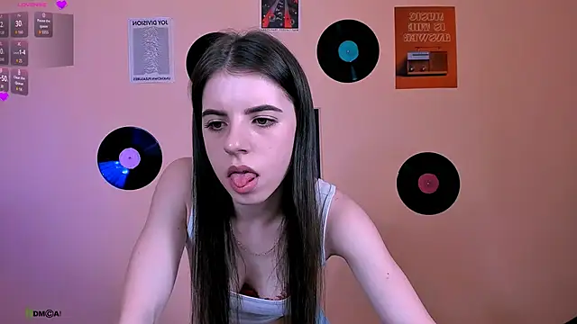 Snapshot of lyra_desire chatting on June 15, 2026, 12:01 am lyra desire online show from June 15, 2026, 12:01 am