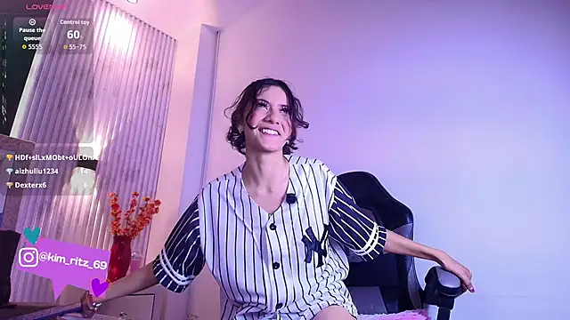 Snapshot of Kim_Ritz chatting on June 2, 2026, 8:09 pm Kim Ritz online show from June 2, 2026, 8:09 pm