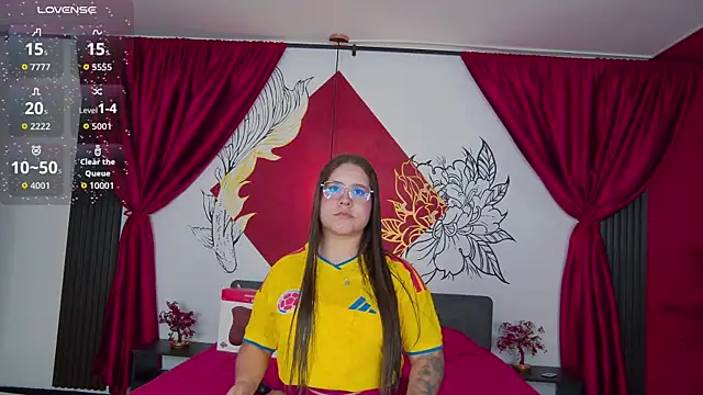 Snapshot of Lia_Avalon chatting on July 3, 2026, 12:00 pm Lia Avalon online show from July 3, 2026, 12:00 pm