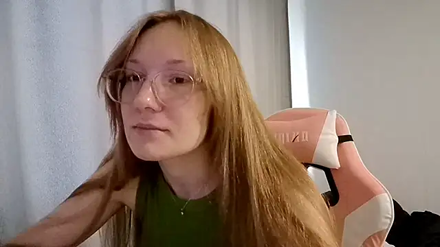 LauraTurber online show from May 28, 2026, 1:28 pm