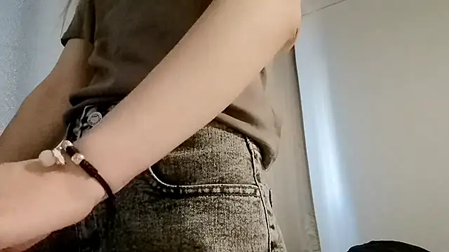 LauraTurber online show from May 23, 2026, 3:11 pm