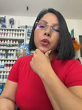 ISABELLA  LUNA online show from June 16, 2026, 2:06 pm