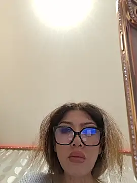 JessicaNichols  online show from June 14, 2026, 12:06 pm