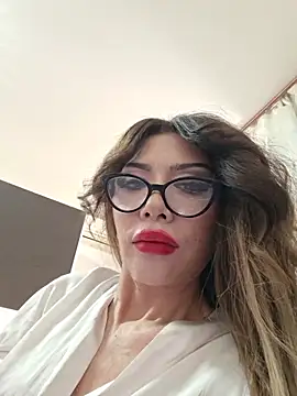 JessicaNichols  online show from June 22, 2026, 9:39 am