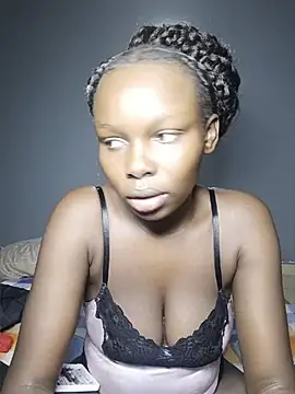 Sexymaurine online show from June 16, 2026, 6:13 am