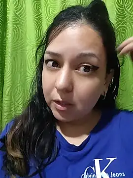 Snapshot of Meganmeow1 chatting on August 6, 2026, 12:27 am Meganmeow1 online show from August 6, 2026, 12:27 am