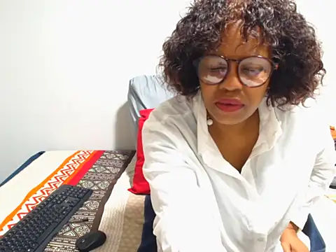 TashaBebe online show from June 17, 2026, 5:34 pm