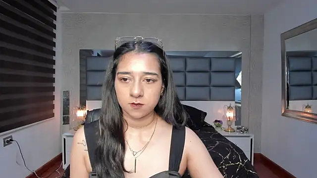 Snapshot of Evangelyn_clk chatting on May 20, 2026, 8:17 pm Evangelyn clk online show from May 20, 2026, 8:17 pm