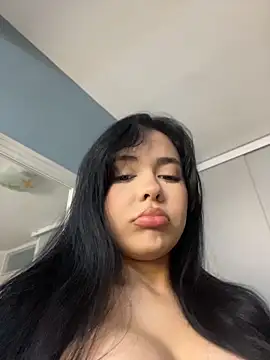 Snapshot of FERNANDAXX_ chatting on May 21, 2026, 11:13 pm FERNANDAXX online show from May 21, 2026, 11:13 pm